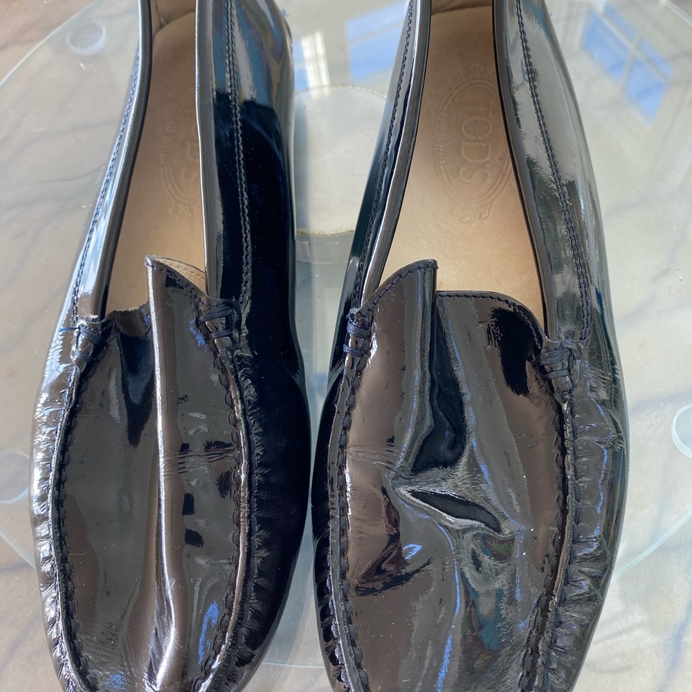 TOD’s Black Patent Loafer/Driving Shoe - size 10